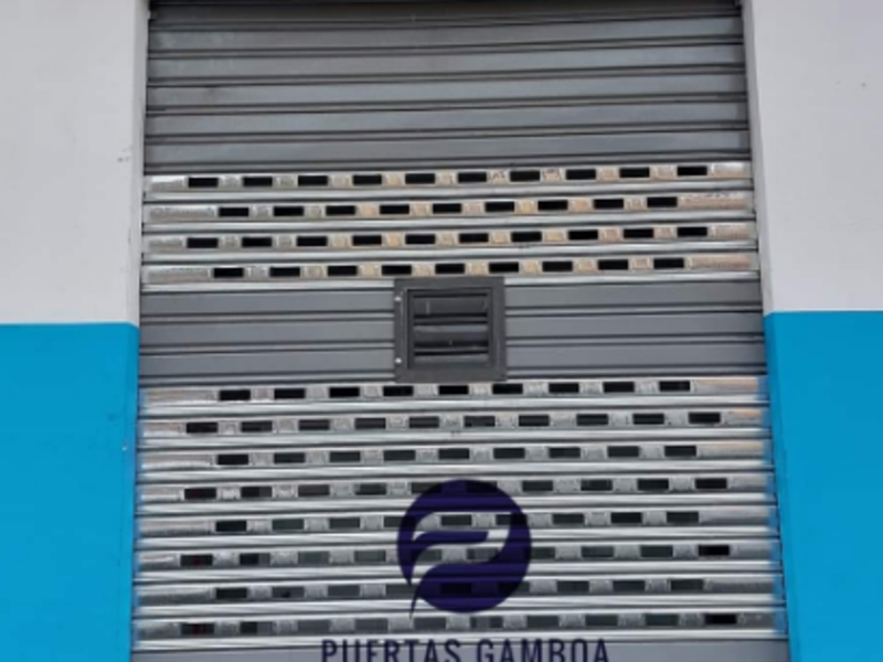 PUERTA ACERO ECUADOR