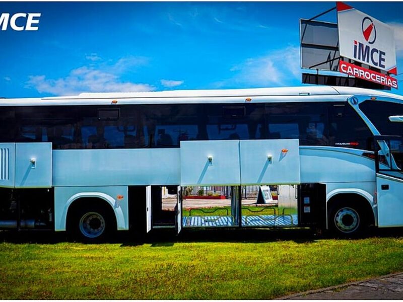 Nueva unidad con chasis hino RM Ambato
