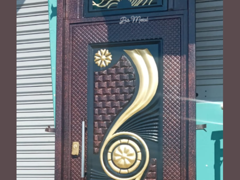 Puerta principal dorado Quito 