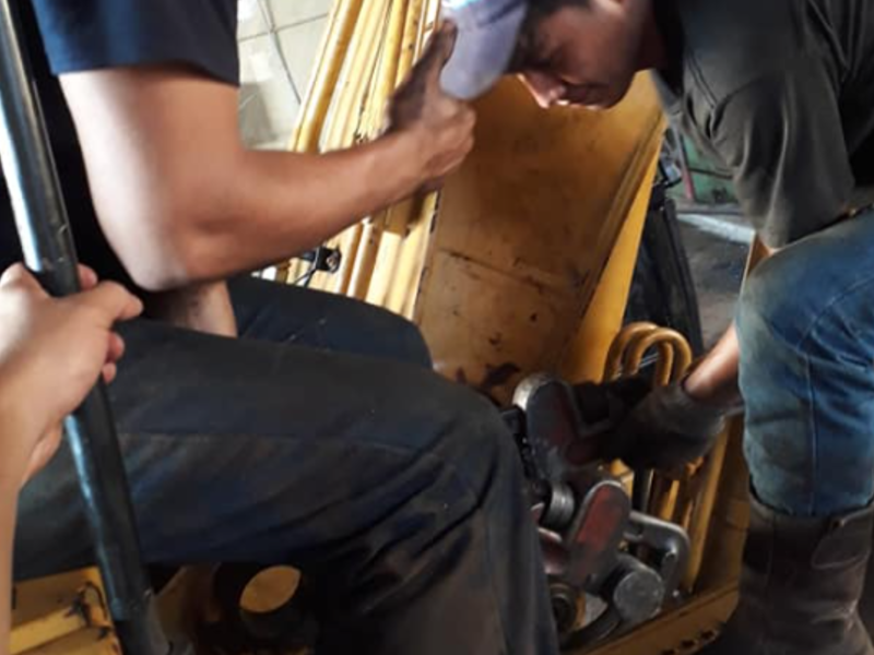 Cambio Bocines Orellana