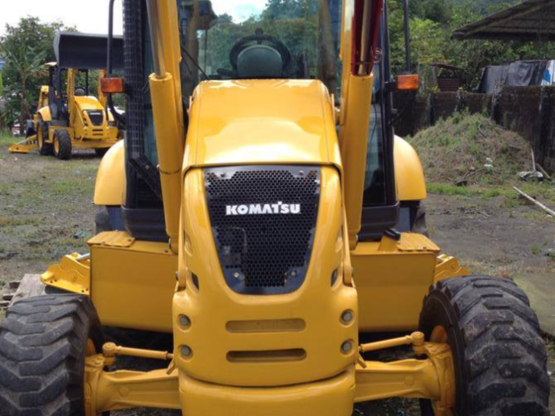 Komatsu WB 146 Chone
