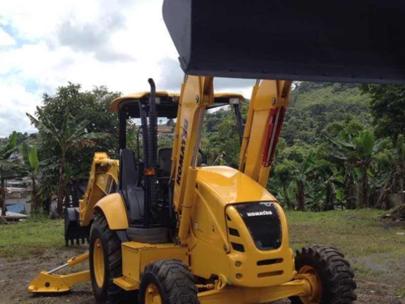 Excavadora Komatsu Chone 