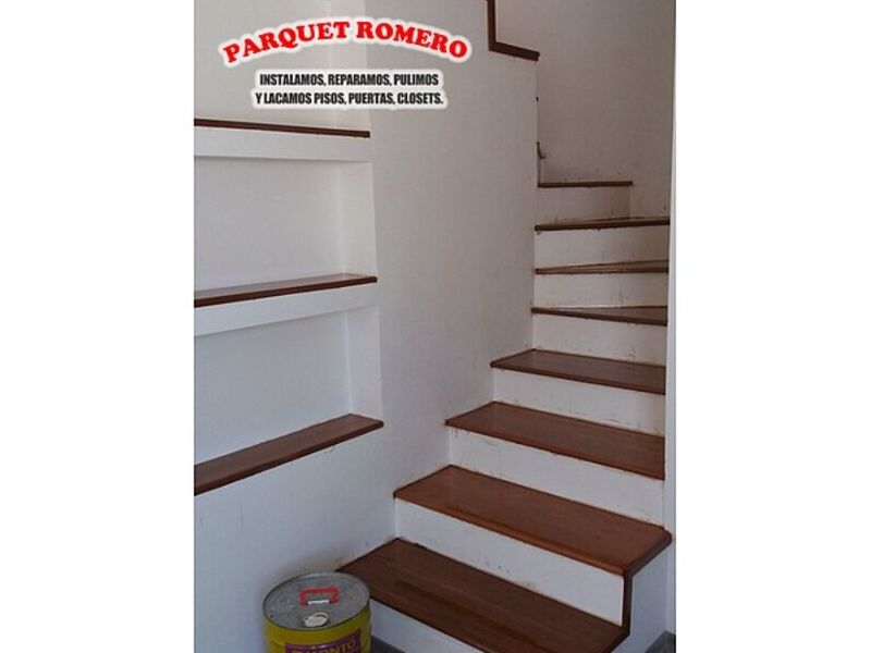 Mantenimiento de escalera de madera Quito