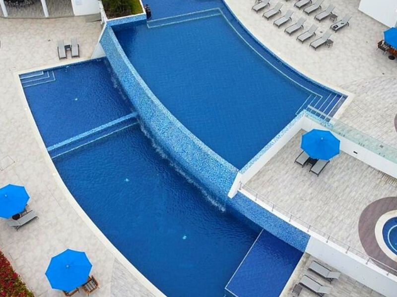 Construcción Doble Piscina Ecuador