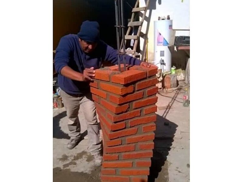 Construccion de Columnas Eucador
