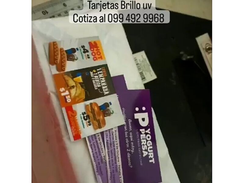 Tarjetas brillo UV Ecuador 