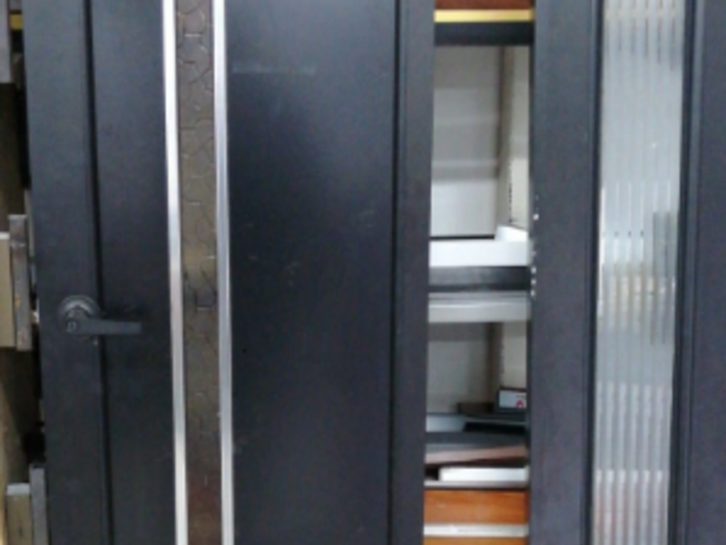 PUERTA ALUMINIO AMBATO