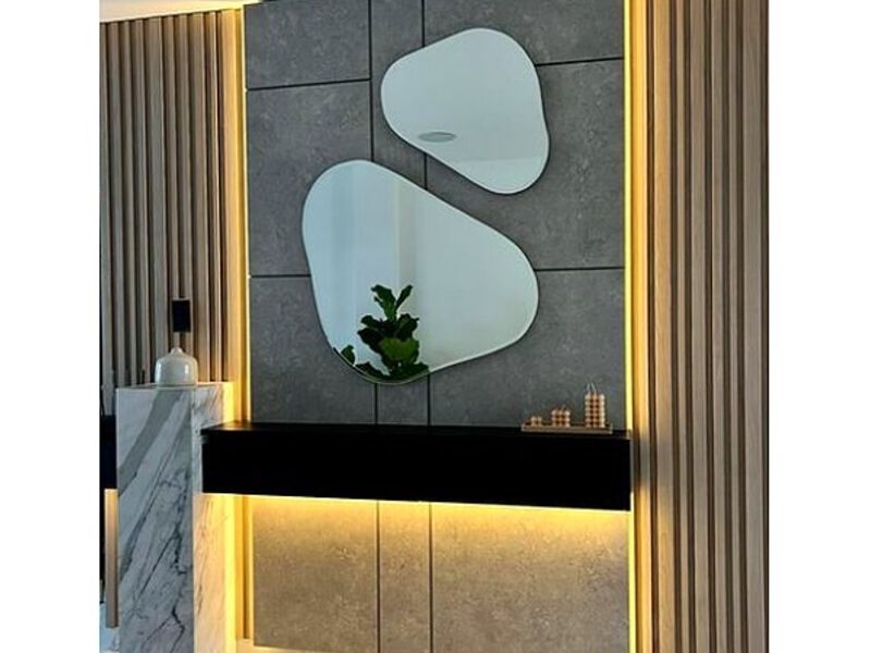 Espejo Irregular Ecuador