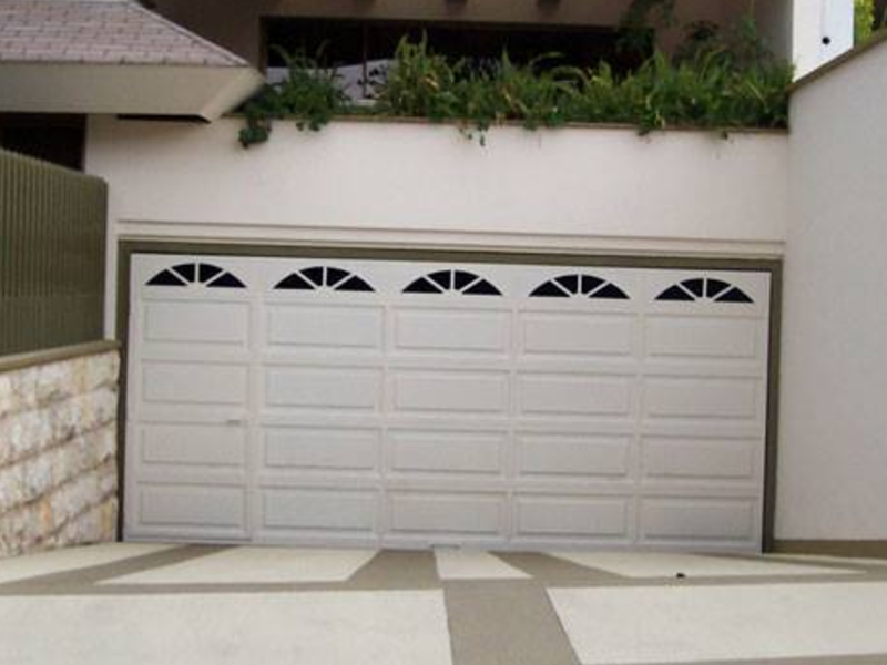 PUERTA AUTOMÁTICA CARCHI