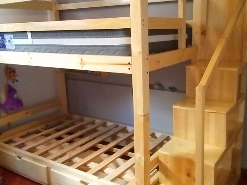 Cama de Madera Ecuador