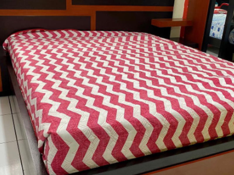 CAMA ESMERALDAS