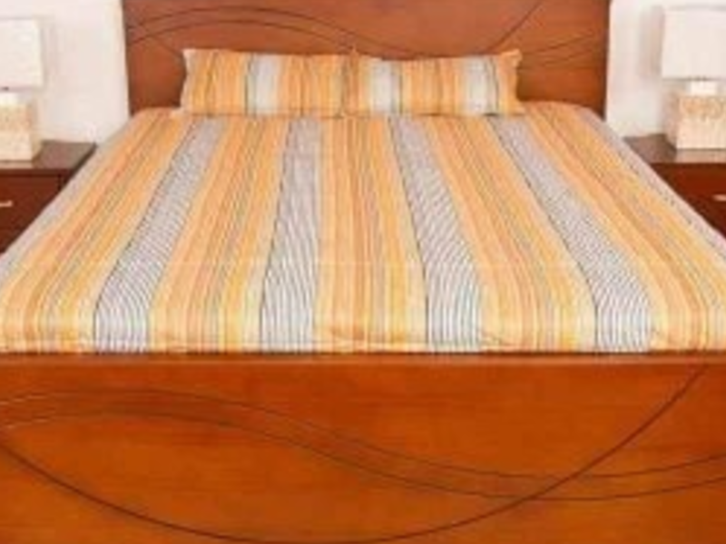 CAMA ORELLANA
