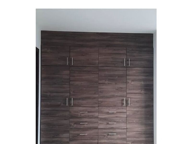 Closet Ecuador