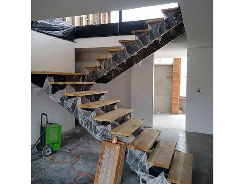 Escalera madera Ecuador 