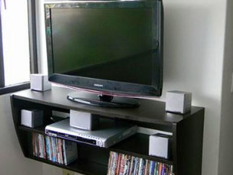 Mueble TV flotador Ecuador 