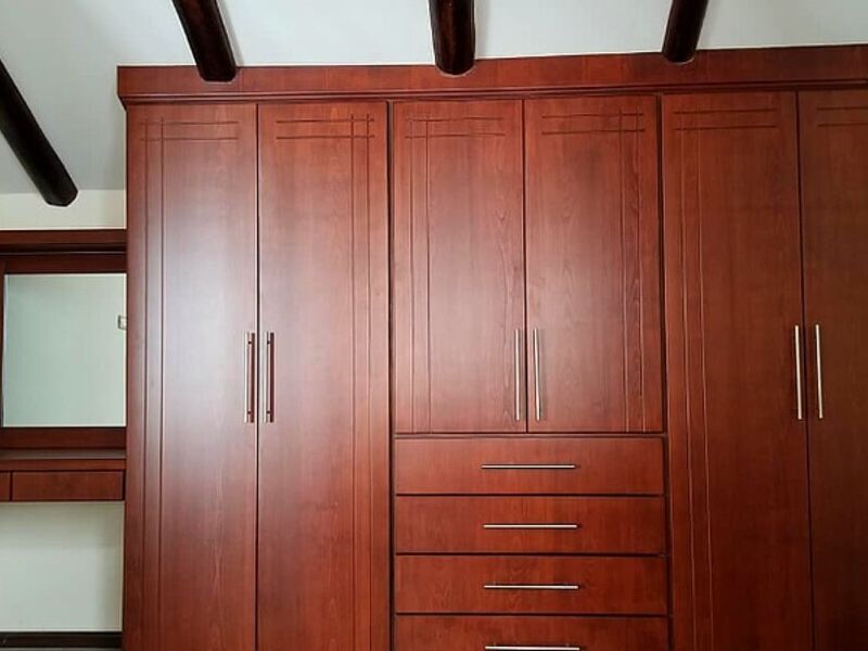 Closet Ecuador 