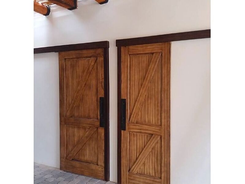 Puerta madera rustica Ecuador 