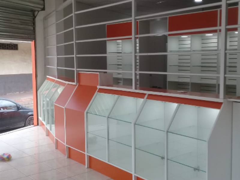 VITRINA AMBATO