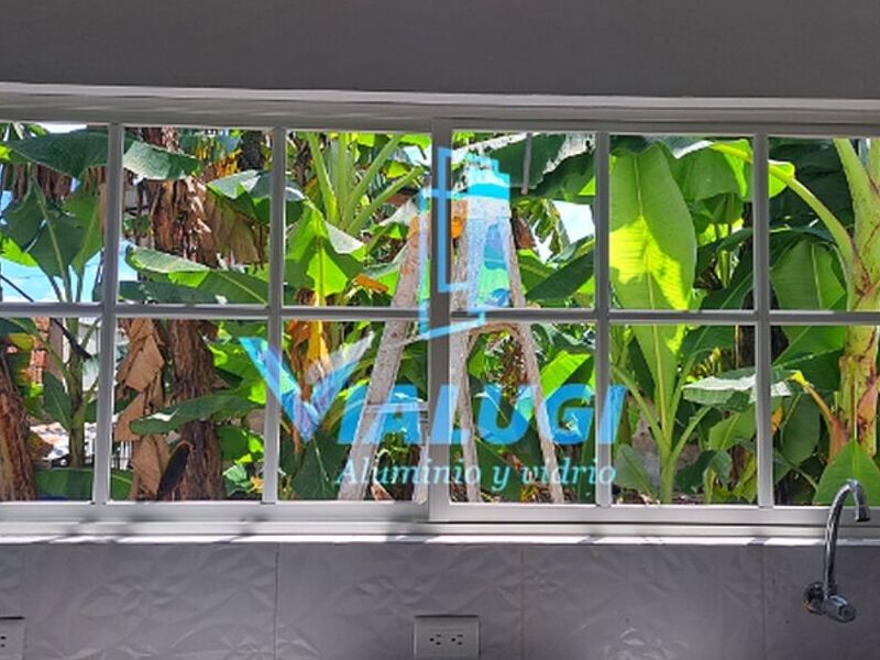 Ventana Corrediza Calceta