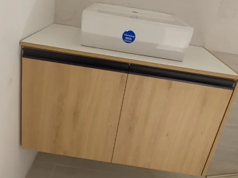MUEBLE BAÑO ESMERALDAS