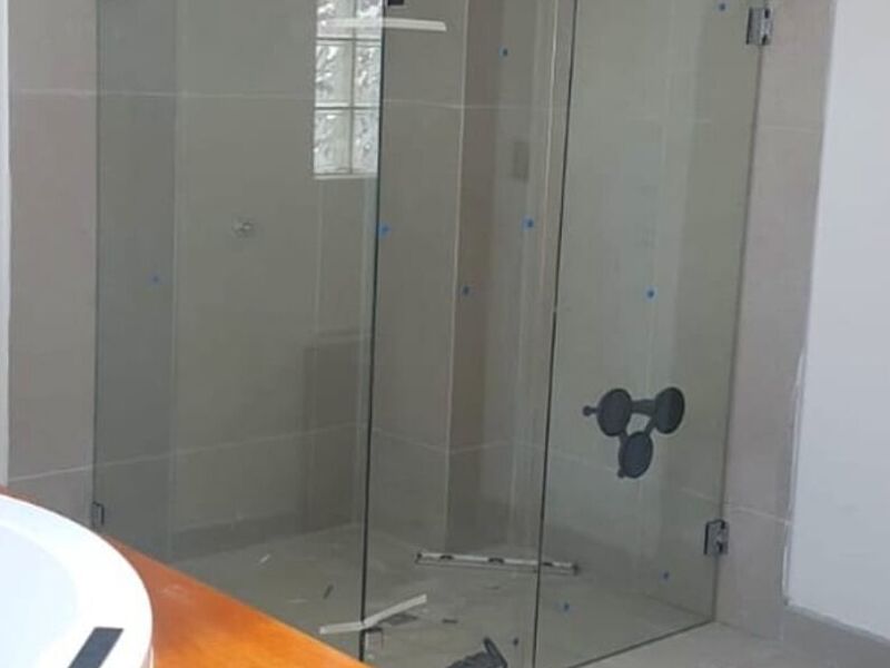 Cortina Baño Vidrio Templado Quito