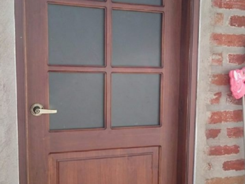 PUERTA MADERA QUITO