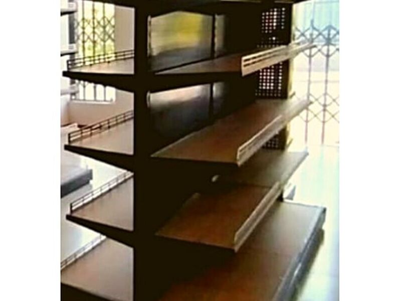 Estanteria comercial Ecuador 