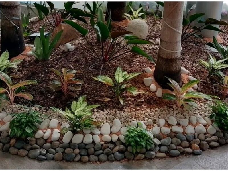 piedras decorativas  blanca Ecuador 