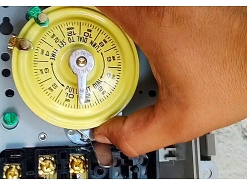 INSTALACIÓN TIMER PISCINA-JACUZZI ECUADOR