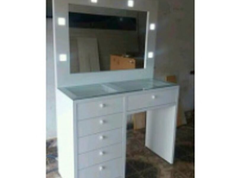 Vanity blanco Ecuador 