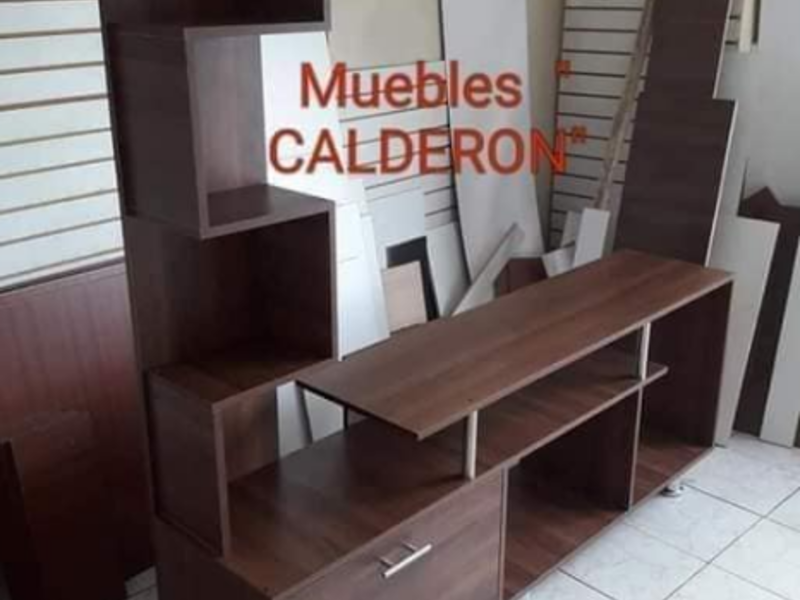 MUEBLE TELEVISIÓN MANABÍ