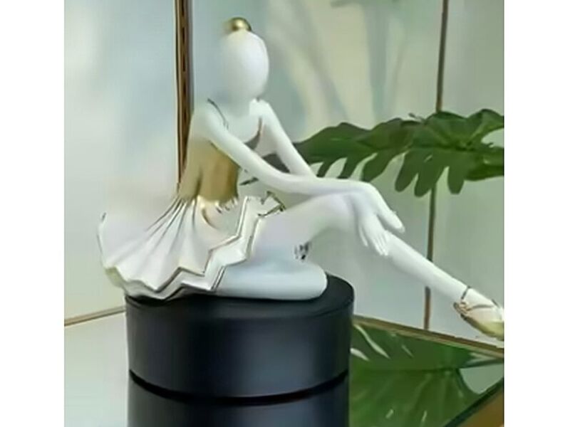 Adorno bailarina Ecuador 