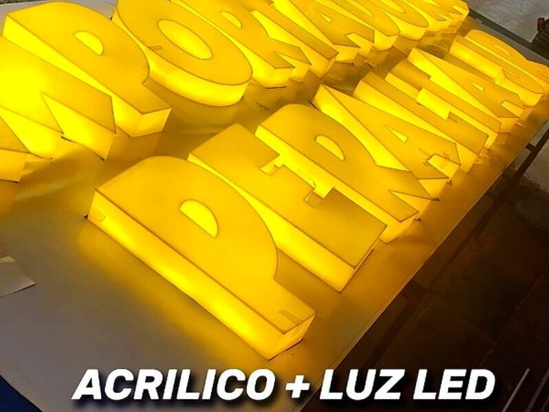 Acrílico luz led Ecuador  