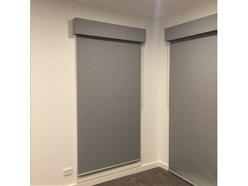 Cortina black out ploma Ecuador 