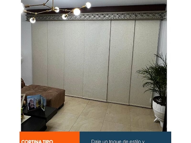 Cortina tipo panel Ecuador 