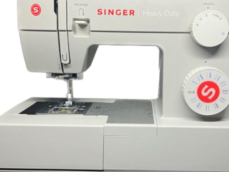 SINGER HEAVY DUTY 4423