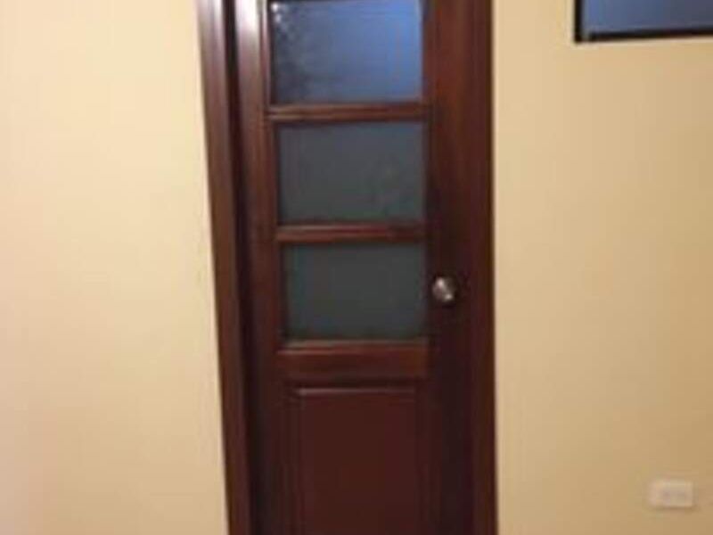 Puerta de Madera Basculante
