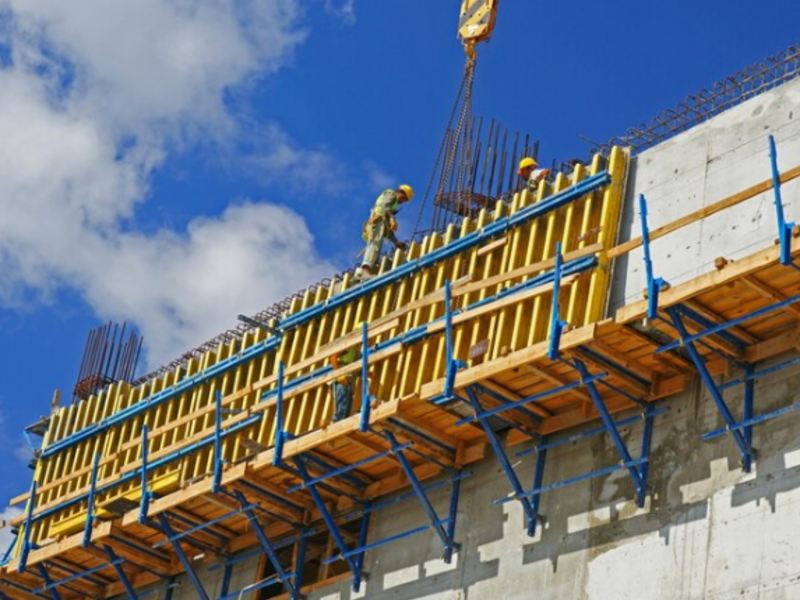 Construcción Estructuras Auxiliares Quito