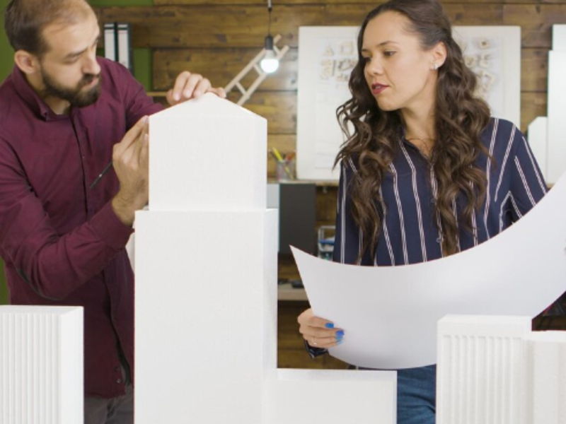 Construcción Espacios Comerciales Ecuador