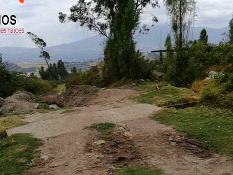 TERRENO EN VENTA CAYAMBE