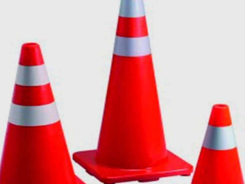 CONO VIAL DELIMITADOR QUITO