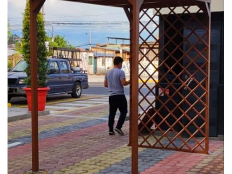 Pérgola Metal Ecuador