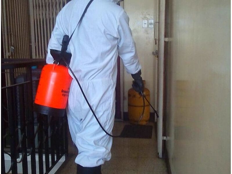 Servicio de fumigación Industrias Ecuador