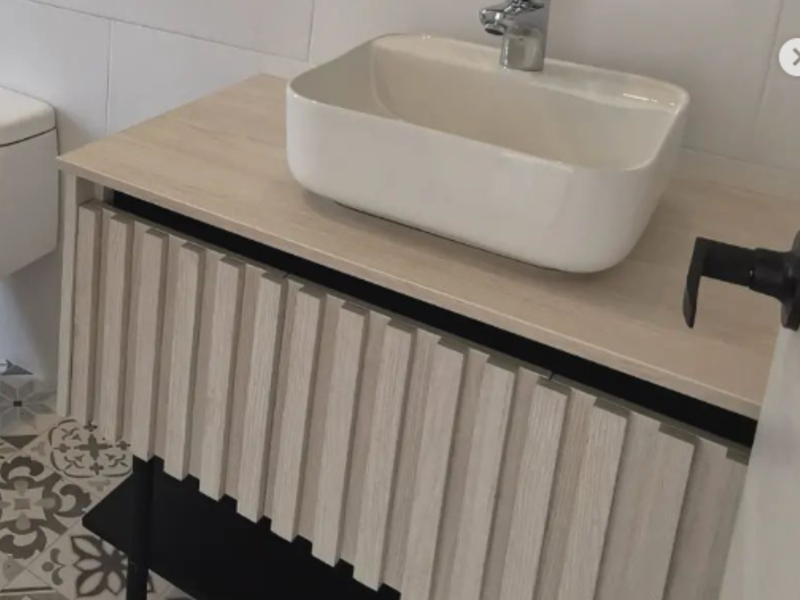 mesón baño elegante Ecuador