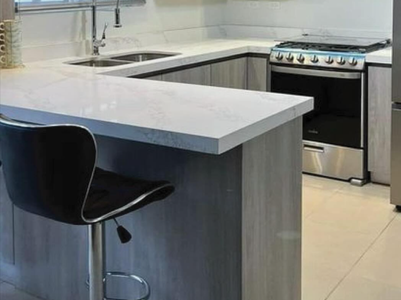 mesón cocina cuarzo Ecuador