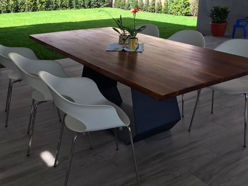 Mesa moderna minimalista Ecuador