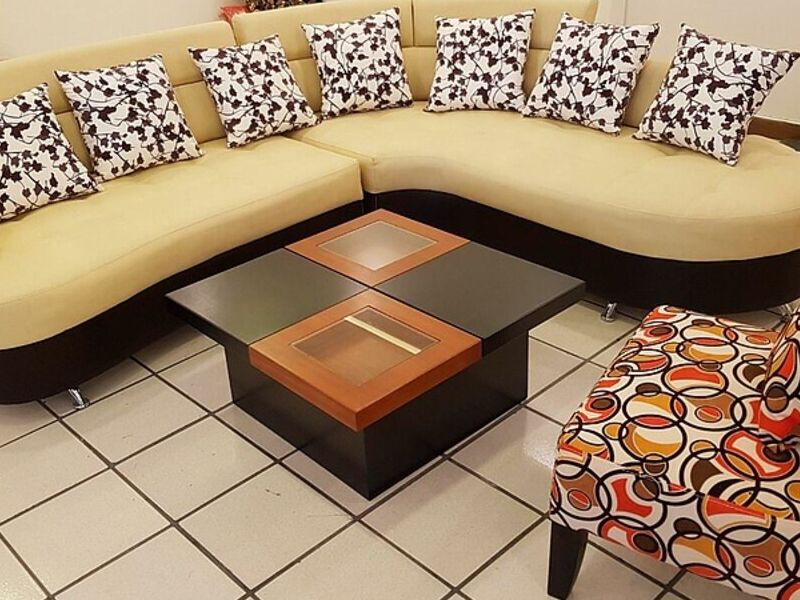 Sala para living marrón y beige Ecuador