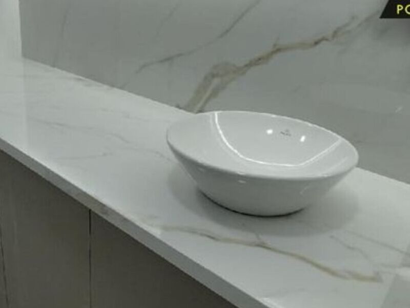 Meson porcelanato Blanco Ecuador