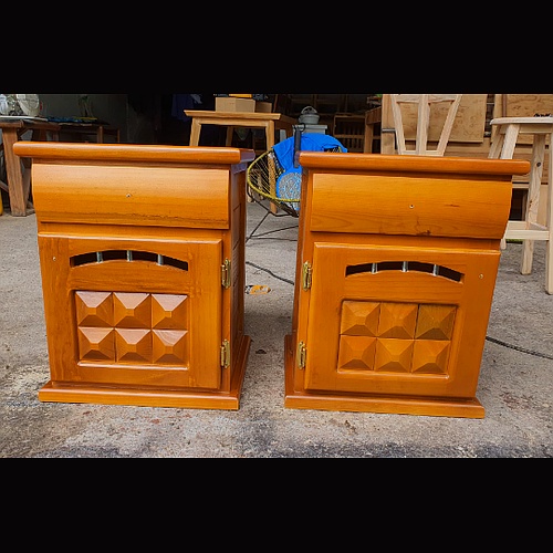 Mesa de noche Ecuador