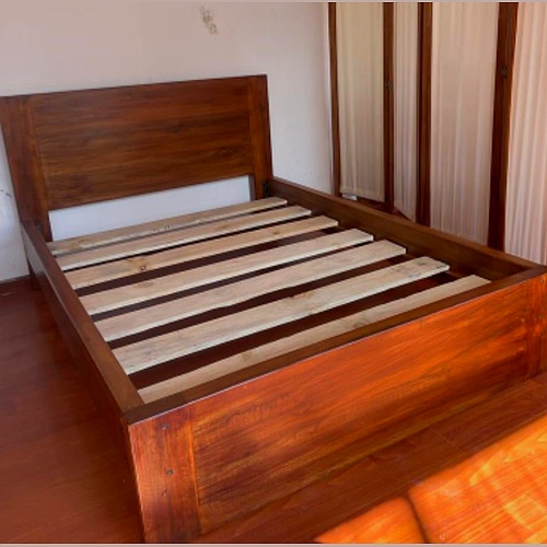 Muebles y tapizados "Nataly"